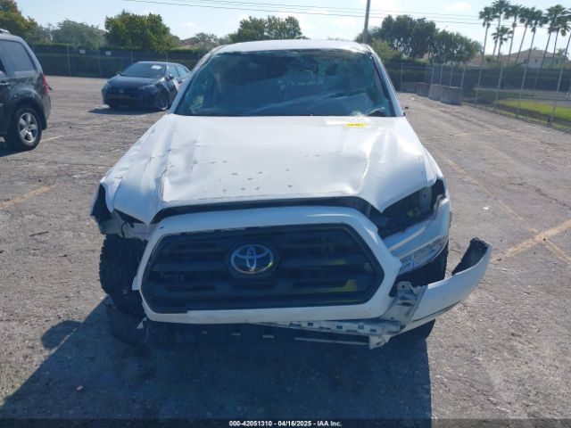 5TFAX5GNXJX122744 Toyota Tacoma Sr