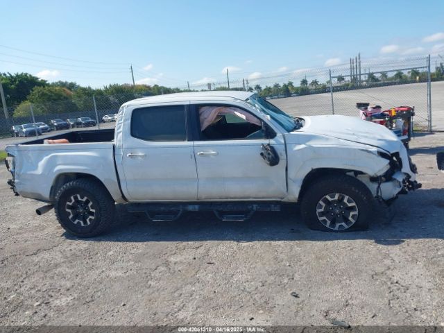 5TFAX5GNXJX122744 Toyota Tacoma Sr