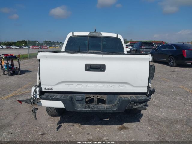 5TFAX5GNXJX122744 Toyota Tacoma Sr