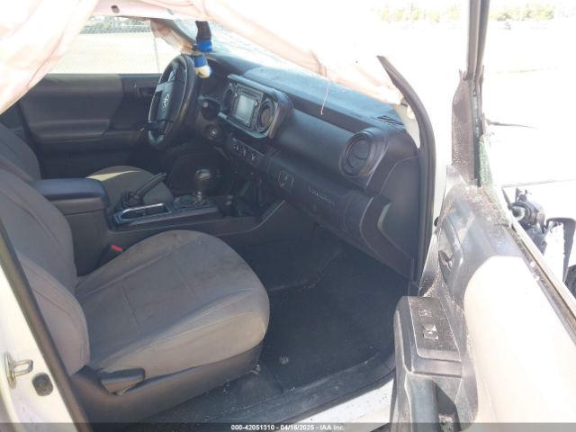 5TFAX5GNXJX122744 Toyota Tacoma Sr