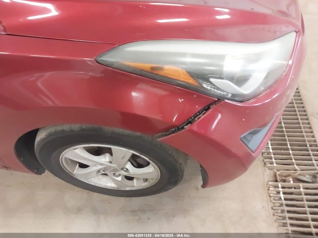 5NPDH4AE8FH633353 Hyundai ELANTRA SE