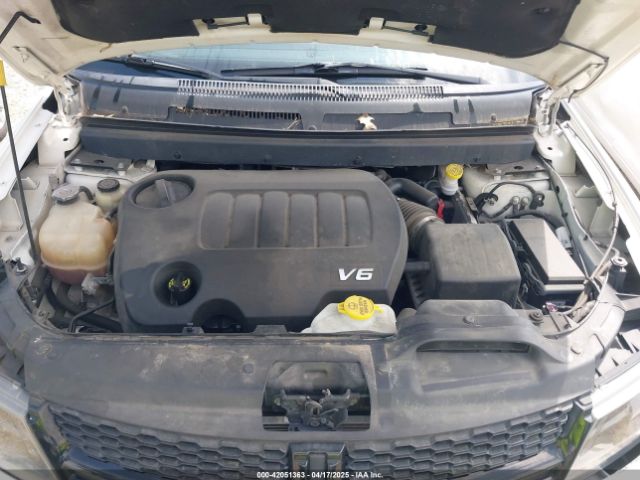 3C4PDCGG6JT305675 Dodge Journey Crossroad