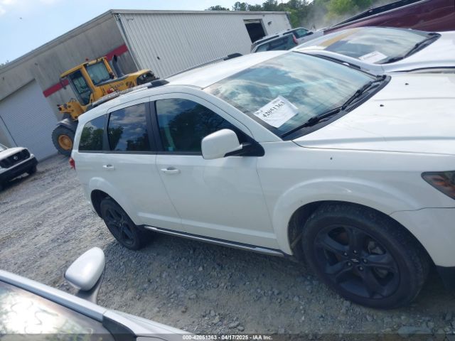 3C4PDCGG6JT305675 Dodge Journey Crossroad