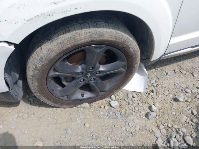 3C4PDCGG6JT305675 Dodge Journey Crossroad