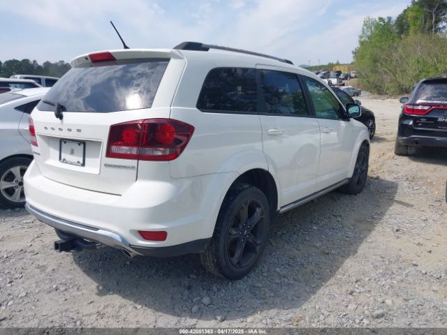 3C4PDCGG6JT305675 Dodge Journey Crossroad