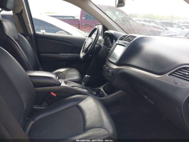 3C4PDCGG6JT305675 Dodge Journey Crossroad
