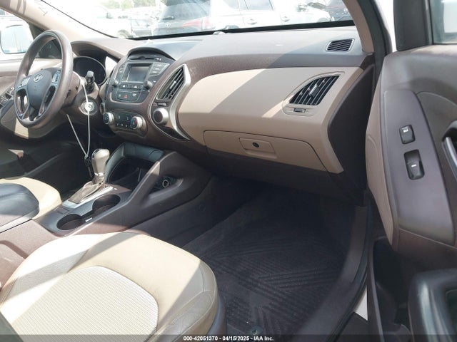 KM8JT3AF8FU042168 Hyundai TUCSON GLS