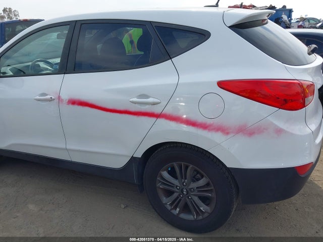 KM8JT3AF8FU042168 Hyundai TUCSON GLS