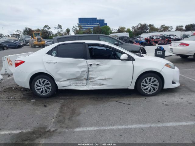 5YFBURHE2HP699568 Toyota COROLLA LE