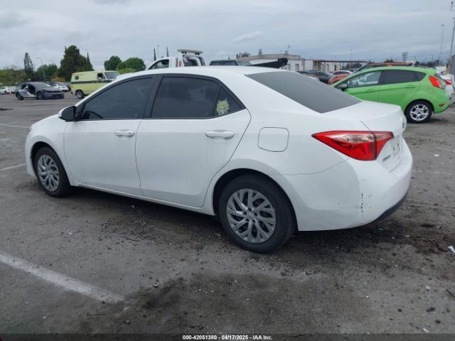 5YFBURHE2HP699568 Toyota COROLLA LE