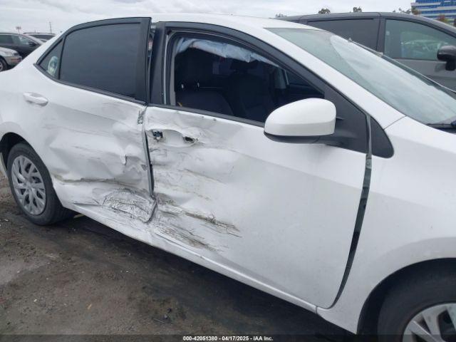 5YFBURHE2HP699568 Toyota COROLLA LE