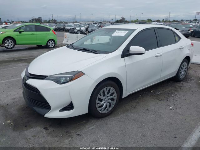 5YFBURHE2HP699568 Toyota COROLLA LE