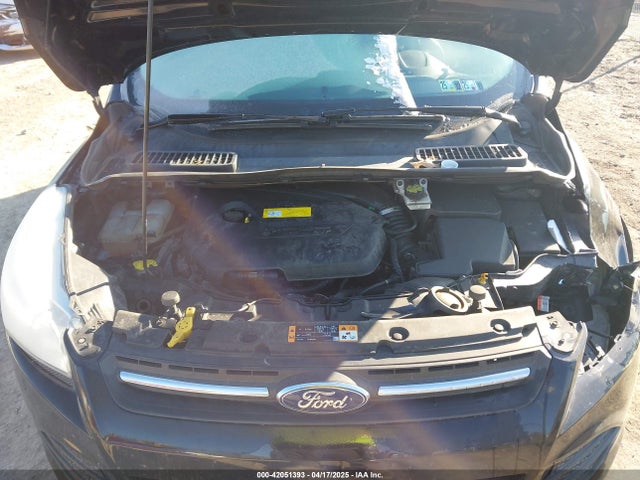 1FMCU9GX6GUB13846 Ford ESCAPE SE