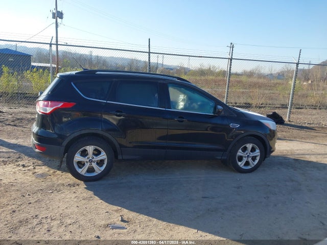 1FMCU9GX6GUB13846 Ford ESCAPE SE