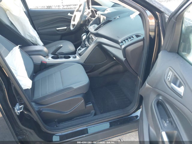 1FMCU9GX6GUB13846 Ford ESCAPE SE