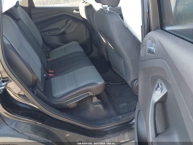 1FMCU9GX6GUB13846 Ford ESCAPE SE