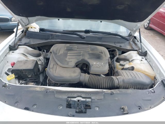 2C3CDXBG6KH670806 Dodge Charger Sxt Rwd