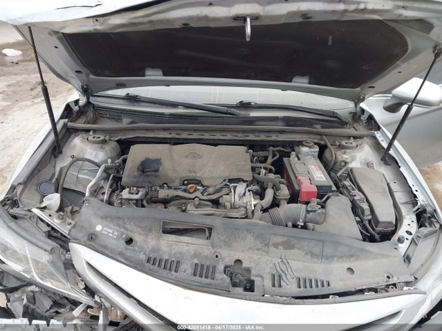 4T1B11HK1JU157270 Toyota CAMRY SE