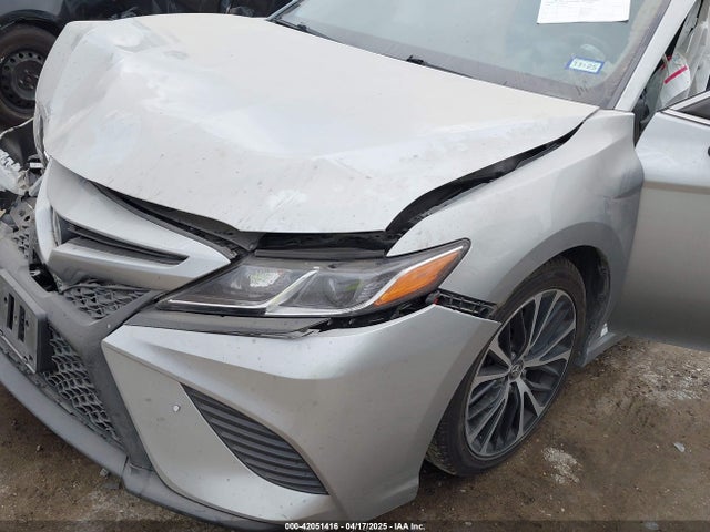4T1B11HK1JU157270 Toyota CAMRY SE