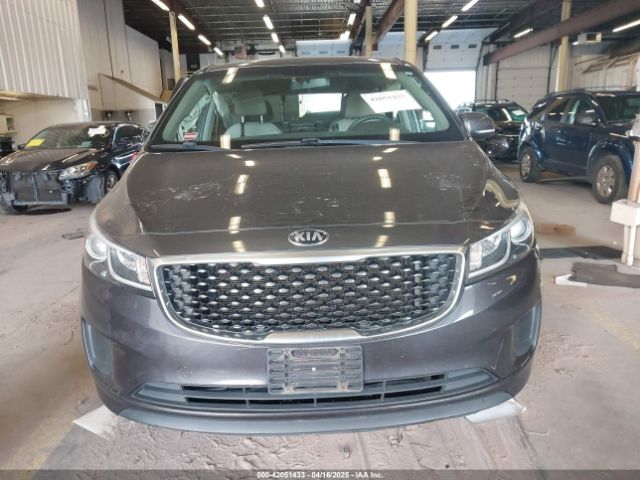KNDMB5C17G6165290 KIA SEDONA LX