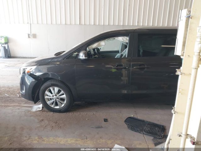 KNDMB5C17G6165290 KIA SEDONA LX
