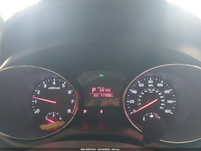 KNDMB5C17G6165290 KIA SEDONA LX