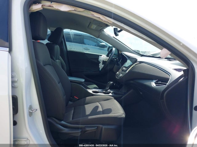 Chevrolet MALIBU LT 2018 1G1ZD5ST0JF245789 Image 5