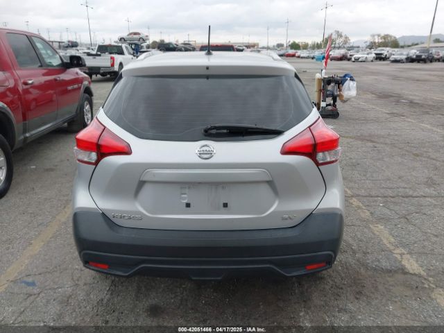 3N1CP5CU1KL535075 Nissan KICKS SV