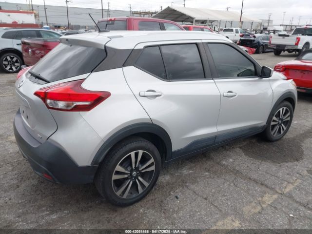 3N1CP5CU1KL535075 Nissan KICKS SV