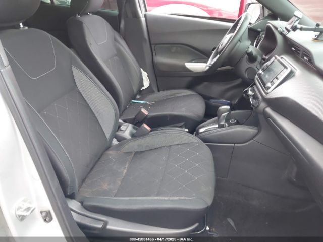 3N1CP5CU1KL535075 Nissan KICKS SV