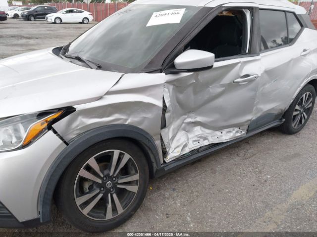 3N1CP5CU1KL535075 Nissan KICKS SV