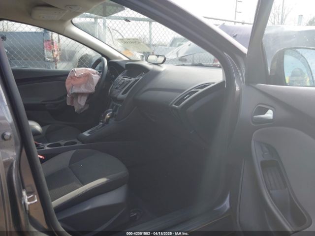 1FADP3K28EL377362 Ford FOCUS SE