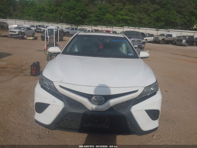 4T1B11HKXJU500545 Toyota CAMRY SE