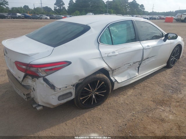 4T1B11HKXJU500545 Toyota CAMRY SE
