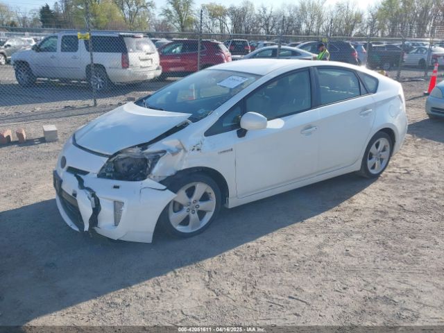 JTDKN3DUXE1748684 Toyota Prius Five