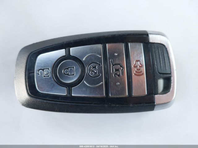 1FMJU1MTXJEA21795 Ford Expedition Platinum