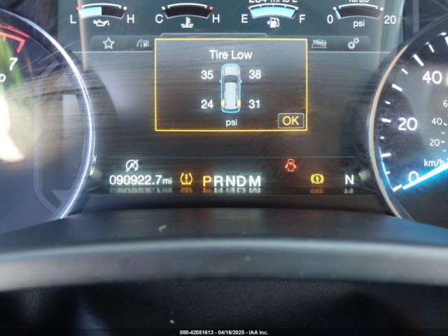 1FMJU1MTXJEA21795 Ford Expedition Platinum
