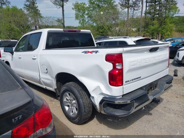 2023 CHEVROLET SILVERADO 1500 1GCUDDED4PZ323367 Photo 2