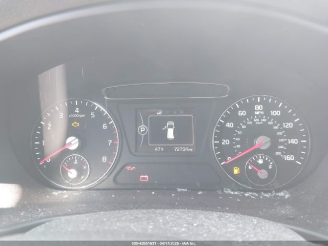 5XYPGDA39JG415677 KIA Sorento 2.4l Lx