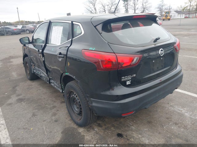 JN1BJ1CP9KW215030 Nissan Rogue Sport S