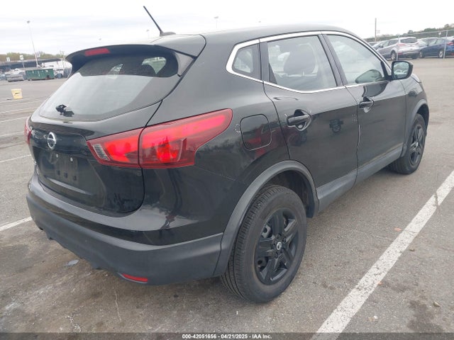 JN1BJ1CP9KW215030 Nissan Rogue Sport S