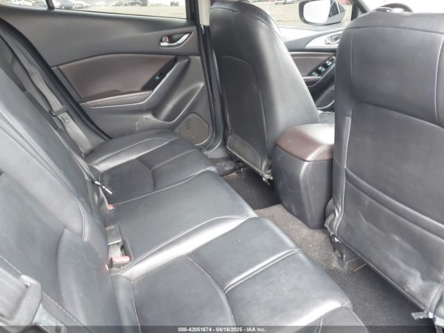 3MZBN1V35JM201844 Mazda Mazda3 Touring
