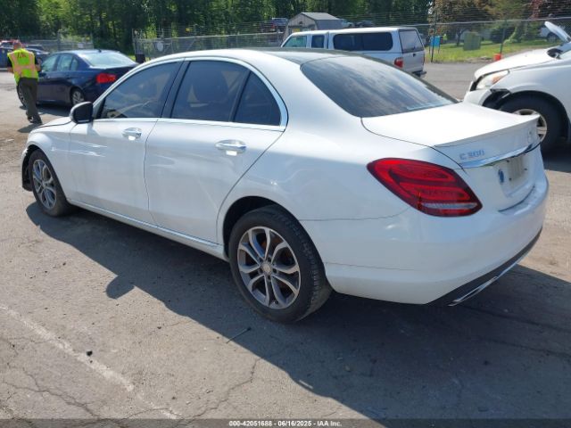 2017 MERCEDES-BENZ C 300 55SWF4KB8HU208704 Photo 2