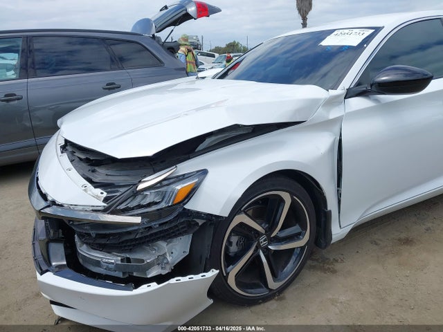 1HGCV1F35MA105639 Honda Accord Sport