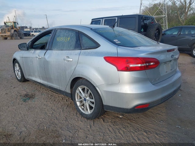 Ford FOCUS SE 2015 1FADP3F24FL229236 Image 3