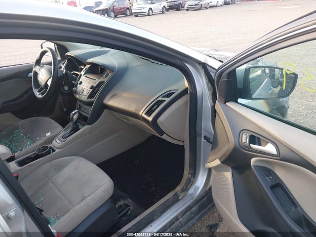 Ford FOCUS SE 2015 1FADP3F24FL229236 Image 5
