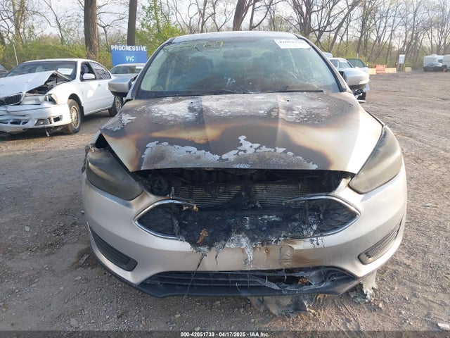 Ford FOCUS SE 2015 1FADP3F24FL229236 Image 6