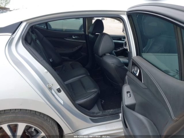 1N4AA6AP6HC412083 Nissan Maxima 3.5 Sv