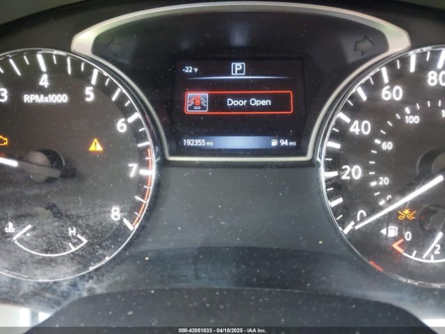 5N1DR2MN5JC657803 Nissan Pathfinder S