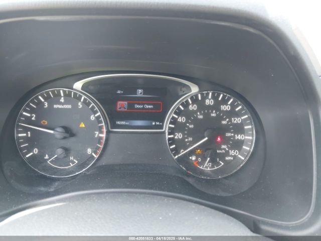 5N1DR2MN5JC657803 Nissan Pathfinder S